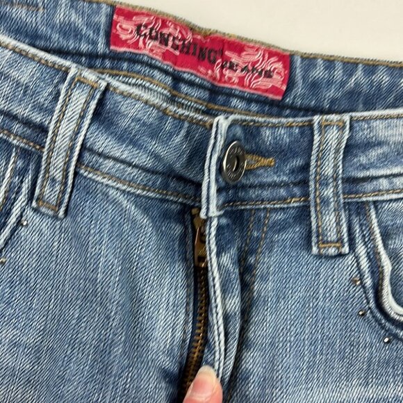 Conshing Mid-Rise 5 pocket Bedazzled Jeans - Picture 3 of 10